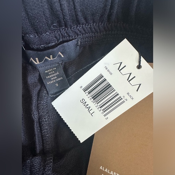 ALALA Heron Active Mesh Detailing Black Shorts New - Picture 5 of 8